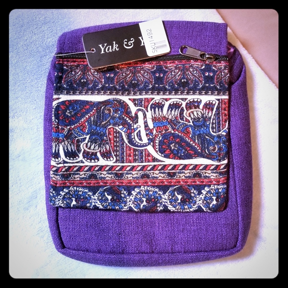 Yak & Yeti NWT Elephant Print Crossbody ***$5 With Any Purchase**